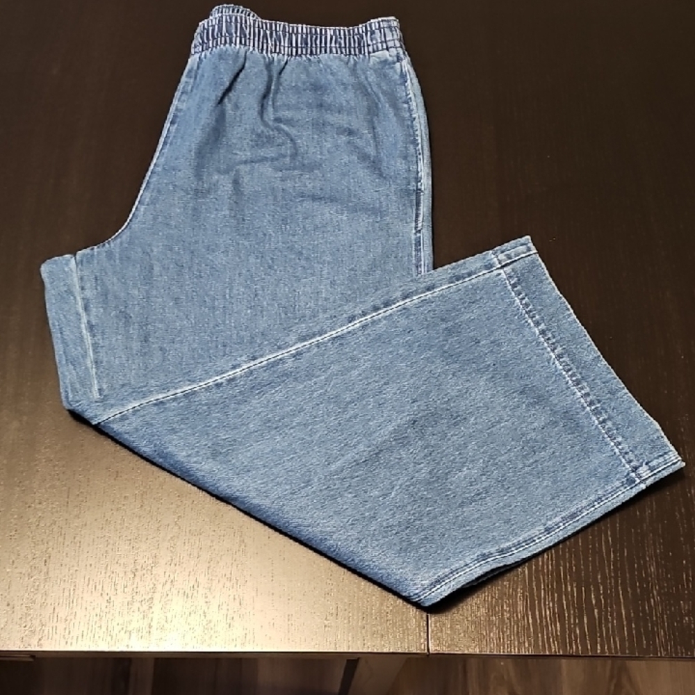 H&M Relaxed Fit Blue Jeans